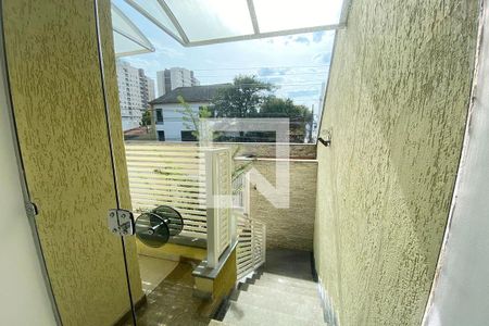 Casa à venda com 410m², 4 quartos e 5 vagasEntrada