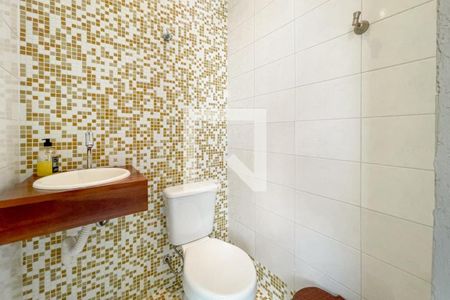 Casa à venda com 208m², 3 quartos e 4 vagasBanheiro de Serviço