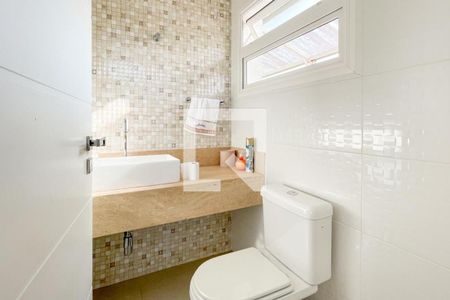 Casa à venda com 208m², 3 quartos e 4 vagasLavabo