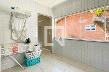 Casa à venda com 208m², 3 quartos e 4 vagasÁrea de Serviço