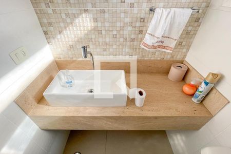 Casa à venda com 208m², 3 quartos e 4 vagasLavabo