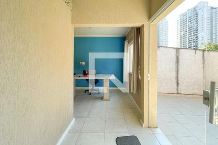 Casa à venda com 208m², 3 quartos e 4 vagasQuarto de Serviço