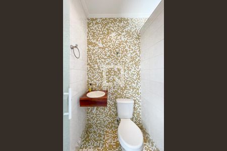 Casa à venda com 208m², 3 quartos e 4 vagasBanheiro de Serviço