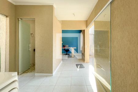 Casa à venda com 208m², 3 quartos e 4 vagasQuarto de Serviço