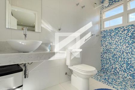 Casa à venda com 208m², 3 quartos e 4 vagasBanheiro - Suíte 1