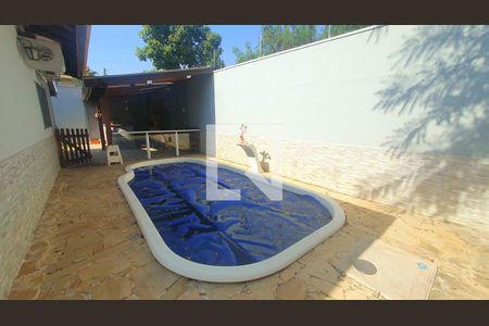 Casa para alugar com 150m², 3 quartos e 4 vagas Casa para alugar com 150m², 3 quartos e 4 vagasPiscina