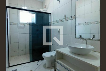 Casa para alugar com 150m², 3 quartos e 4 vagasBanheiro