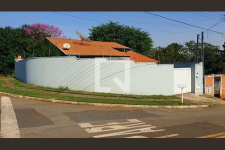 Casa para alugar com 150m², 3 quartos e 4 vagas Casa para alugar com 150m², 3 quartos e 4 vagasFachada