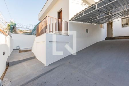 Garagem de casa à venda com 3 quartos, 360m² em Padre Eustáquio, Belo Horizonte
