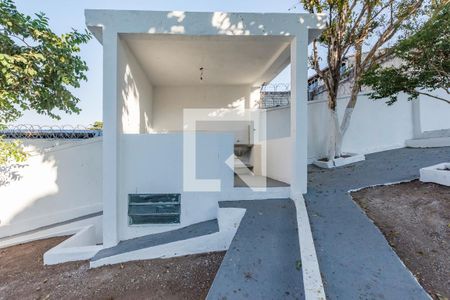 Casa à venda com 408m², 3 quartos e 2 vagas Casa à venda com 408m², 3 quartos e 2 vagasÁrea de Serviço
