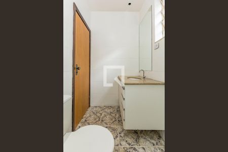Casa à venda com 408m², 3 quartos e 2 vagas Casa à venda com 408m², 3 quartos e 2 vagasBanheiro