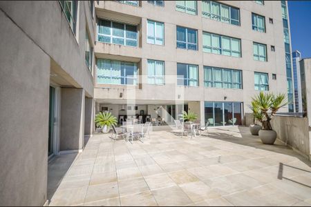 Apartamento à venda com 76m², 1 quarto e 2 vagasPiscina