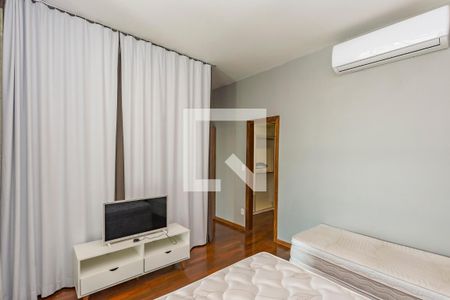 Apartamento à venda com 76m², 1 quarto e 2 vagasSuíte