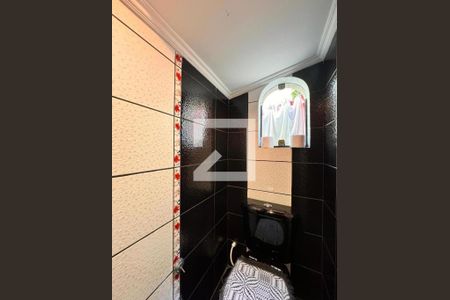 Casa à venda com 377m², 3 quartos e 6 vagas Casa à venda com 377m², 3 quartos e 6 vagasLavabo