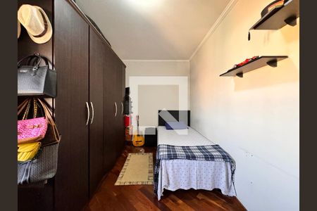 Casa à venda com 377m², 3 quartos e 6 vagas Casa à venda com 377m², 3 quartos e 6 vagasQuarto 1