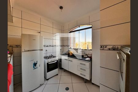 Casa à venda com 377m², 3 quartos e 6 vagas Casa à venda com 377m², 3 quartos e 6 vagasCozinha