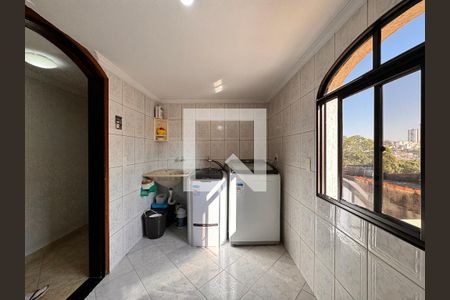 Casa à venda com 377m², 3 quartos e 6 vagas Casa à venda com 377m², 3 quartos e 6 vagasLavanderia