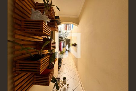Casa à venda com 377m², 3 quartos e 6 vagas Casa à venda com 377m², 3 quartos e 6 vagasCorredor