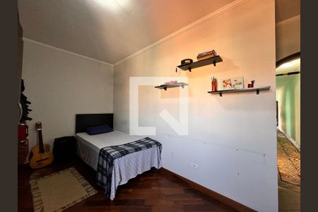 Casa à venda com 377m², 3 quartos e 6 vagas Casa à venda com 377m², 3 quartos e 6 vagasQuarto 1