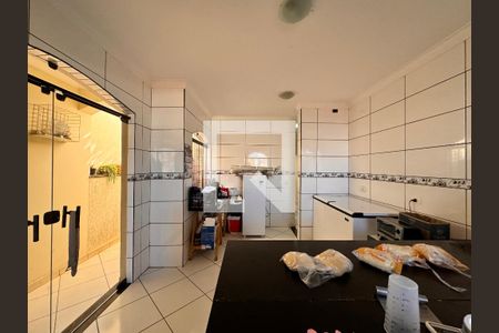 Casa à venda com 377m², 3 quartos e 6 vagas Casa à venda com 377m², 3 quartos e 6 vagasCozinha