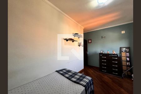 Casa à venda com 377m², 3 quartos e 6 vagas Casa à venda com 377m², 3 quartos e 6 vagasQuarto 1