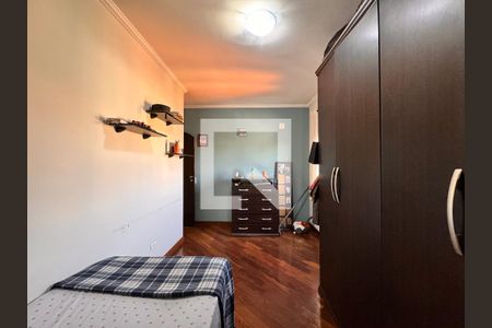 Casa à venda com 377m², 3 quartos e 6 vagas Casa à venda com 377m², 3 quartos e 6 vagasQuarto 1