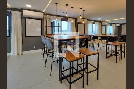 Apartamento para alugar com 54m², 2 quartos e 1 vaga Apartamento para alugar com 54m², 2 quartos e 1 vagaÁrea comum - Salão de festas