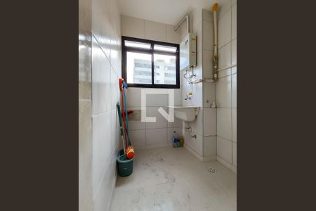 Apartamento para alugar com 54m², 2 quartos e 1 vaga Apartamento para alugar com 54m², 2 quartos e 1 vagaCozinha e Área de Serviço