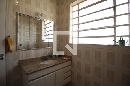 Casa à venda com 262m², 4 quartos e 3 vagasBanheiro