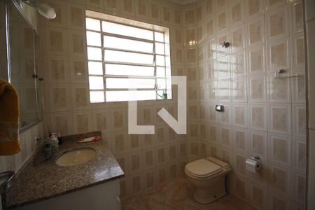 Casa à venda com 262m², 4 quartos e 3 vagasBanheiro