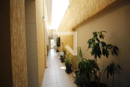 Casa à venda com 262m², 4 quartos e 3 vagasCorredor externo