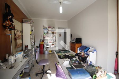 Casa à venda com 262m², 4 quartos e 3 vagasEscritório