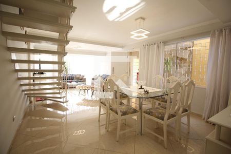 Sala de casa à venda com 4 quartos, 262m² em Água Fria, São Paulo