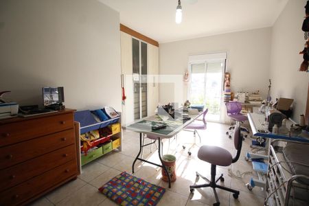 Casa à venda com 262m², 4 quartos e 3 vagasEscritório