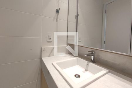 Banheiro de apartamento para alugar com 1 quarto, 37m² em Cambuí, Campinas