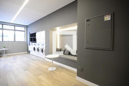 Studio para alugar com 25m², 1 quarto e sem vaga Studio para alugar com 25m², 1 quarto e sem vagaÁrea comum - Lavanderia