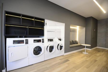 Studio para alugar com 25m², 1 quarto e sem vaga Studio para alugar com 25m², 1 quarto e sem vagaÁrea comum - Lavanderia