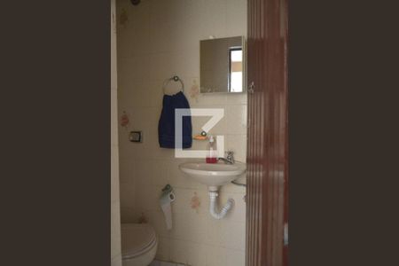 Casa para alugar com 240m², 3 quartos e 5 vagasBanheiro