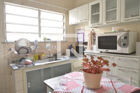 Casa para alugar com 240m², 3 quartos e 5 vagasCozinha