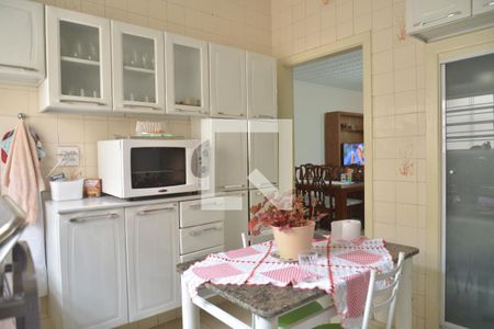 Casa para alugar com 240m², 3 quartos e 5 vagasCozinha