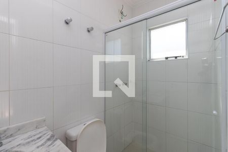 Casa à venda com 80m², 2 quartos e 2 vagasBanheiro da Suíte 1