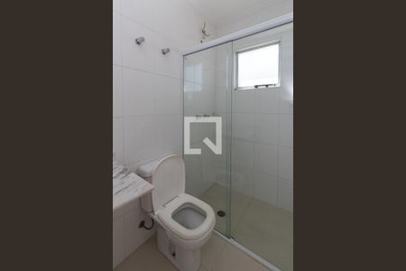 Casa à venda com 80m², 2 quartos e 2 vagasBanheiro da Suíte 1