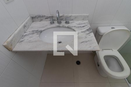 Casa à venda com 80m², 2 quartos e 2 vagasBanheiro da Suíte 1