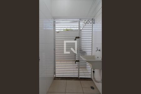 Casa à venda com 80m², 2 quartos e 2 vagasÁrea de Serviço