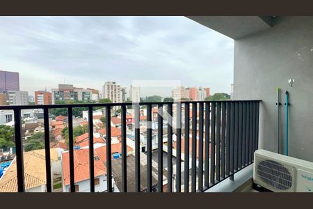 Varanda de kitnet/studio para alugar com 1 quarto, 23m² em Pinheiros, São Paulo