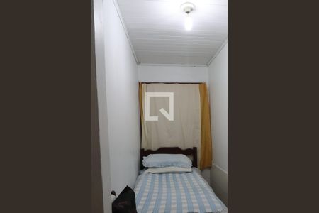 Casa à venda com 80m², 4 quartos e 1 vagaQuarto