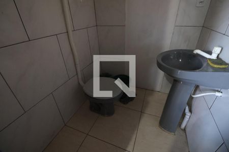 Casa à venda com 80m², 4 quartos e 1 vagaBanheiro 2