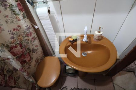 Casa à venda com 80m², 4 quartos e 1 vagaBanheiro