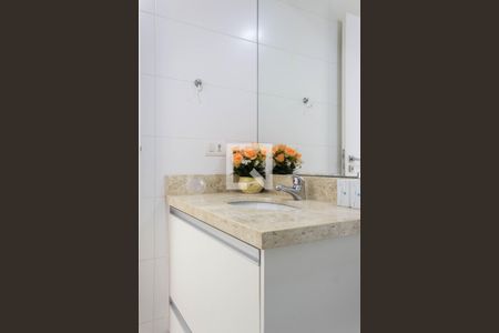 Apartamento para alugar com 71m², 2 quartos e 2 vagas Apartamento para alugar com 71m², 2 quartos e 2 vagasBanheiro