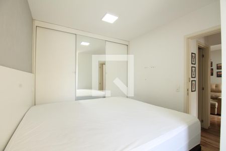 Quarto  de apartamento para alugar com 2 quartos, 51m² em Paraisópolis, São Paulo